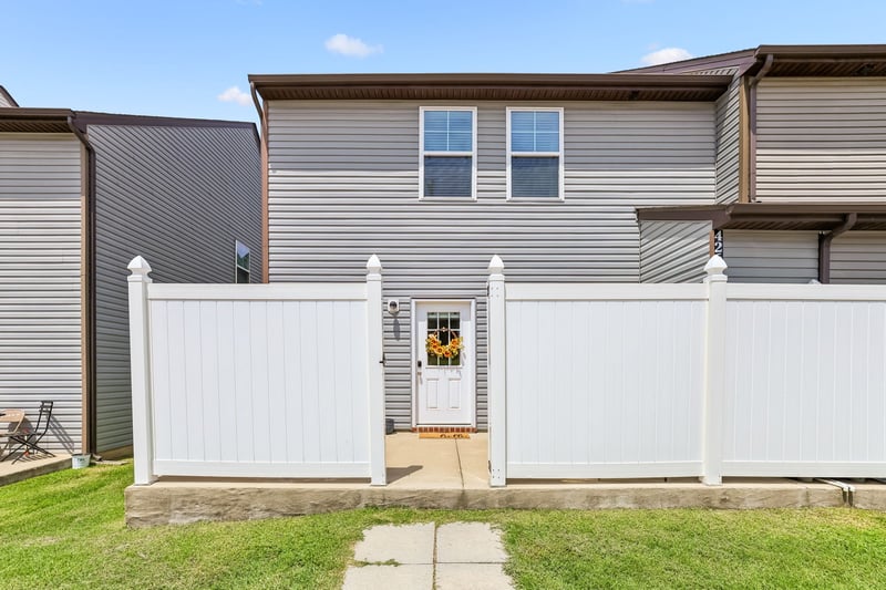 426 Rick Mccormick Dr, La Vergne, TN 37086