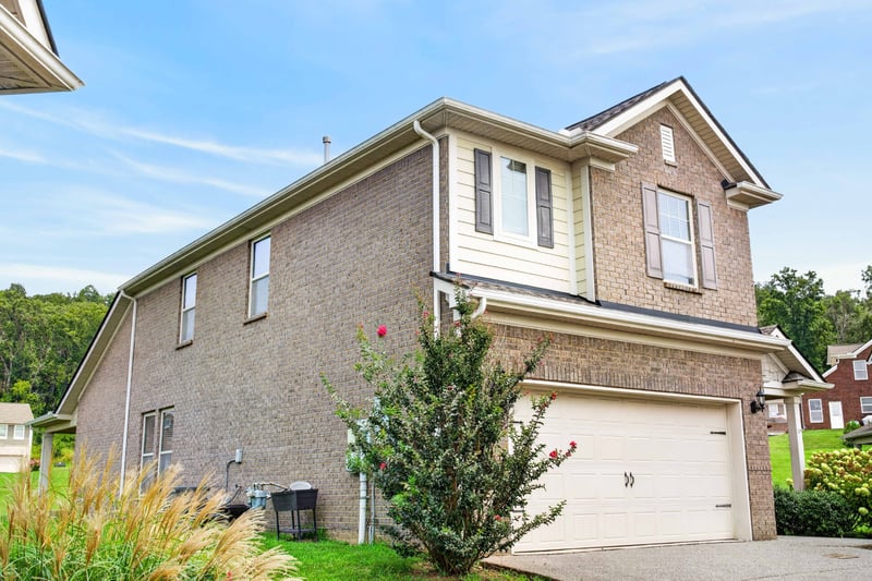 223 Hempstead Ct, Gallatin, TN 37066