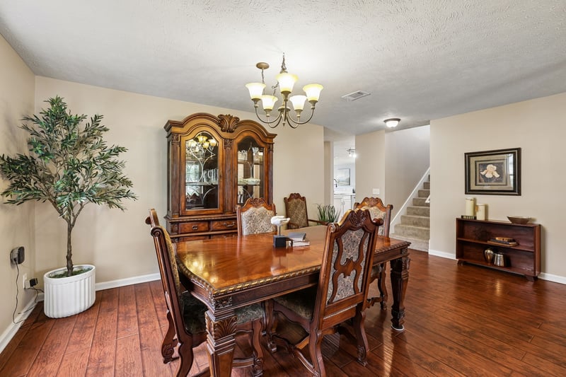 5715 Roxbury Dr, Murfreesboro, TN 37128