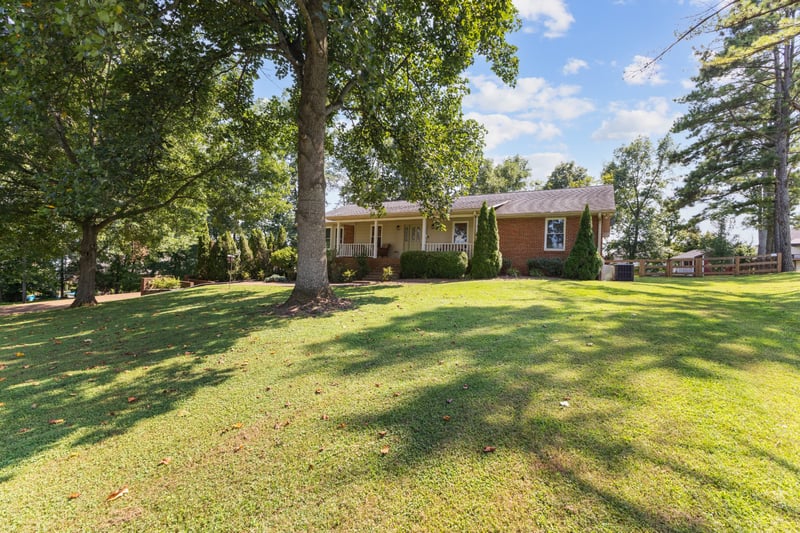 1010 Hearthside Ct S, Hendersonville, TN 37075