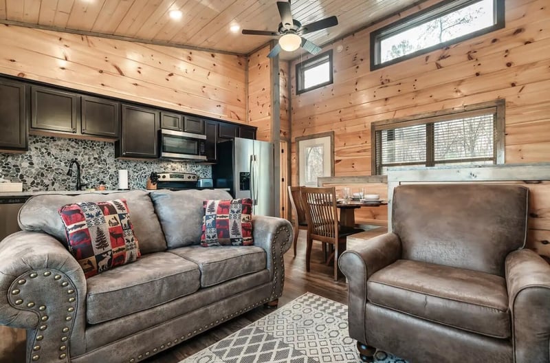 1654 Veterans Blvd #32, Sevierville, TN 37862