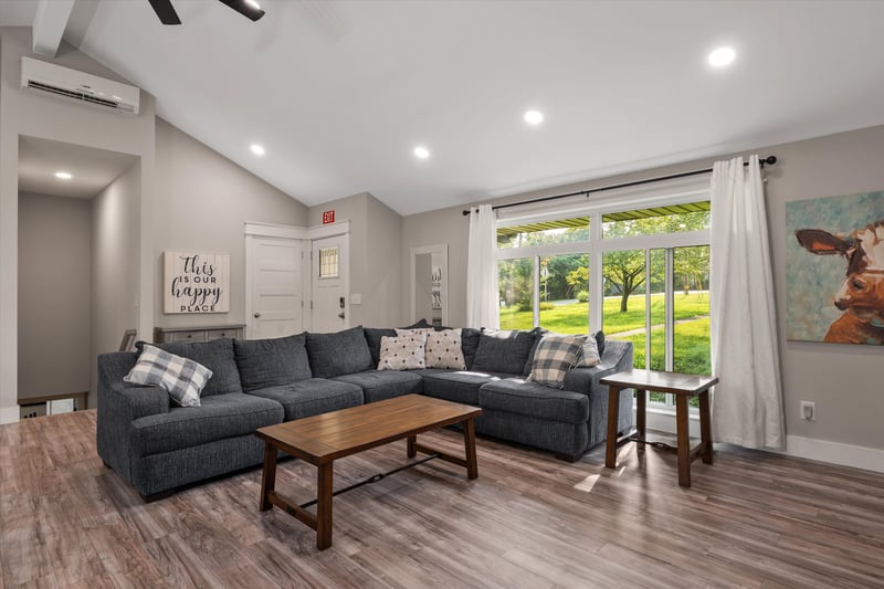 2498 Center Point Rd, Hendersonville, TN 37075