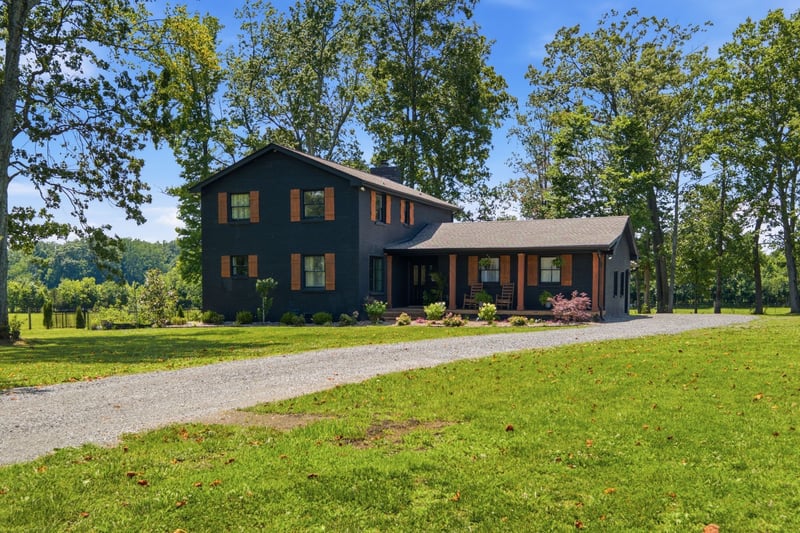 1447 Maxwell Branch Rd, Cottontown, TN 37048