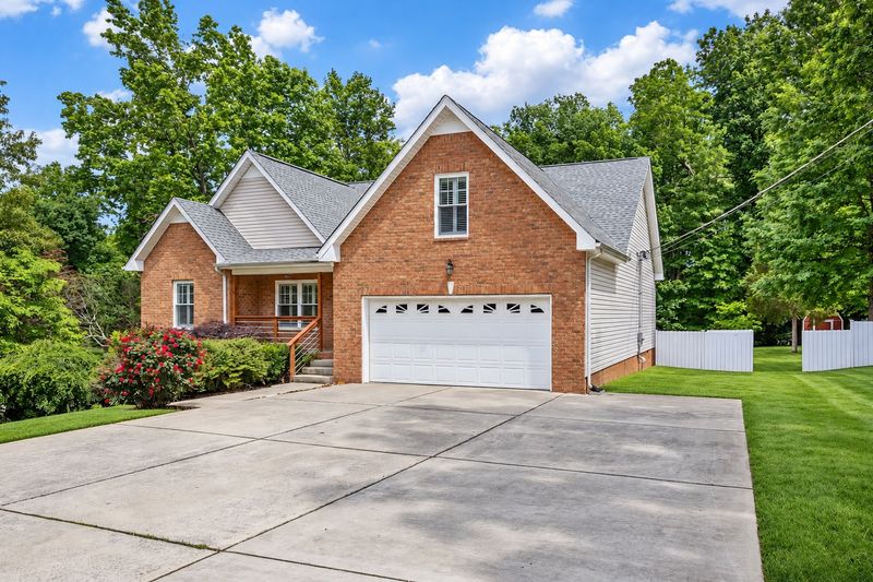 206 Eastwood Dr #A, Dickson, TN 37055