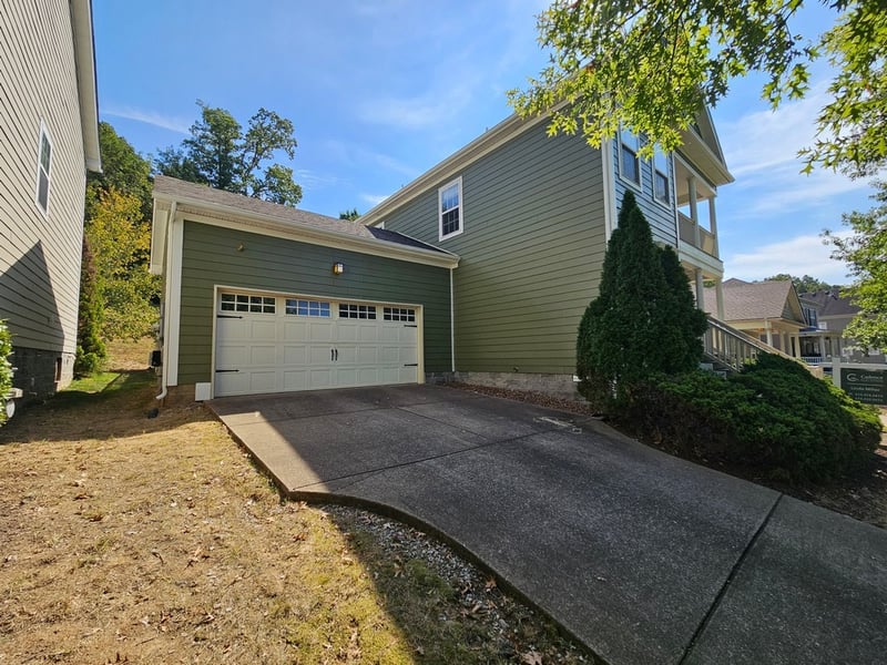 4323 Barnes Cove Dr, Nashville, TN 37211