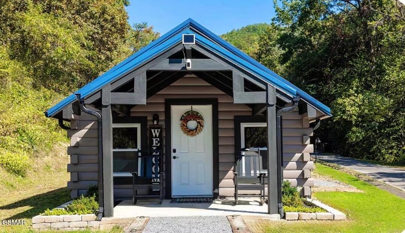1656 Walker Trl, Sevierville, TN 37876