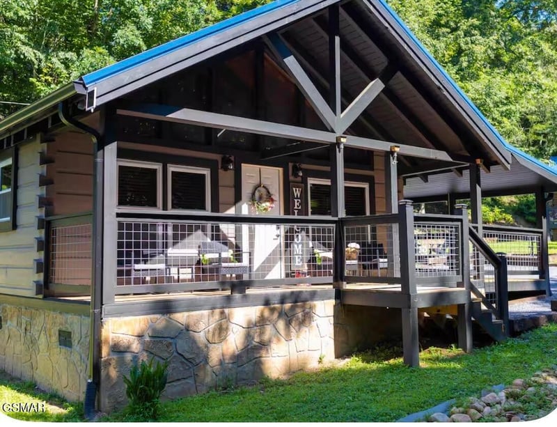 1656 Walker Trl, Sevierville, TN 37876