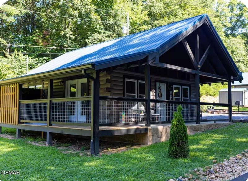 1656 Walker Trl, Sevierville, TN 37876