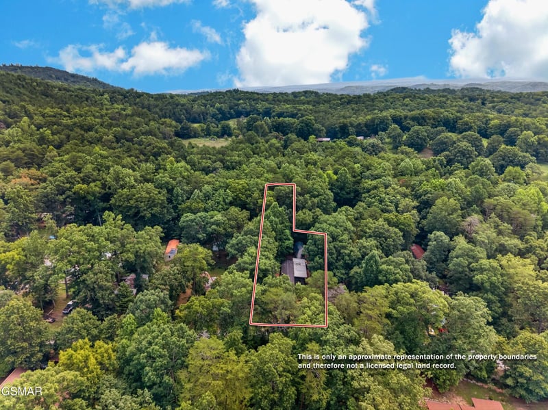 2330 Nichols Branch Way, Sevierville, TN 37876