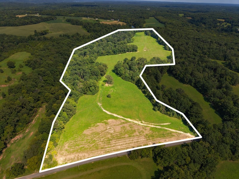 5 Shelter Branch, Charlotte, TN 37036