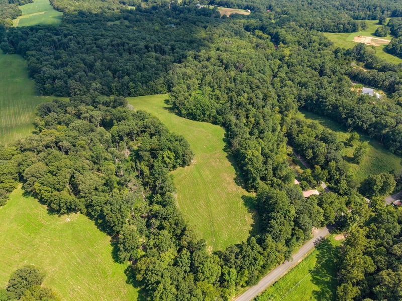 7 Shelter Branch, Charlotte, TN 37036