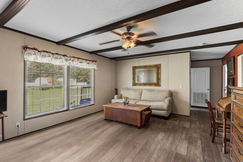 4377 Woodrow Wilson Rd, Springfield, TN 37172