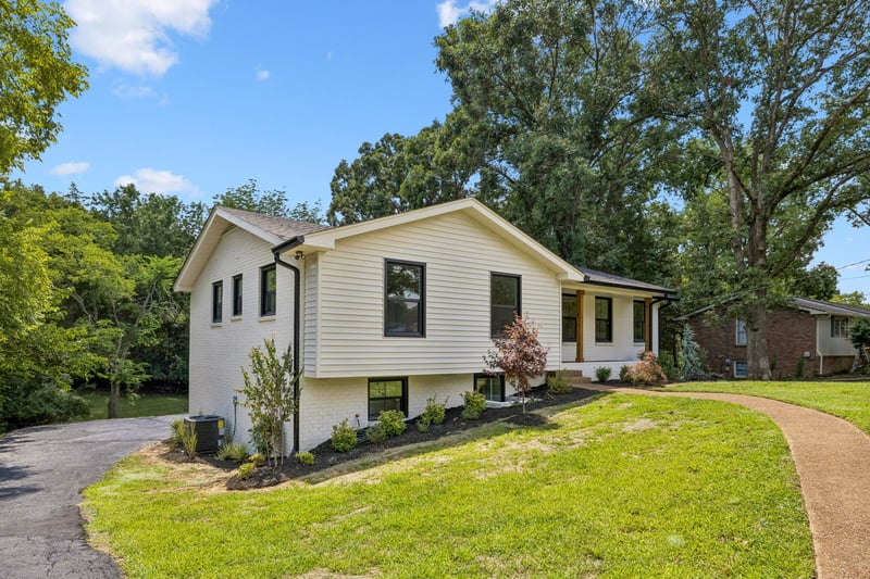 108 Airfloat Dr, Hendersonville, TN 37075