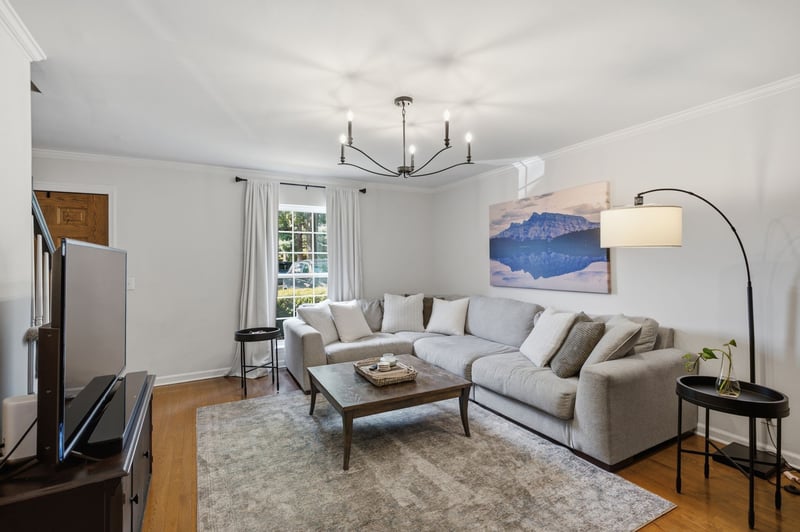 200 N Royal Oaks Blvd #C1, Franklin, TN 37067