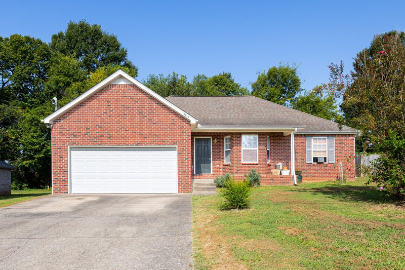 9013 Nevada Ave, Smyrna, TN 37167
