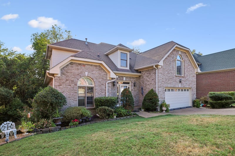 5176 Bay Overlook Dr, Hermitage, TN 37076