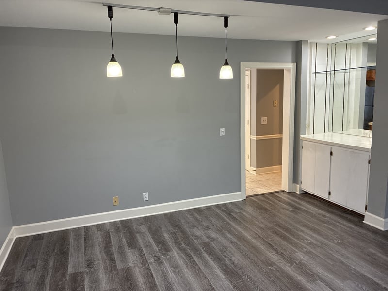 2044 Graybar Ln, Nashville, TN 37215