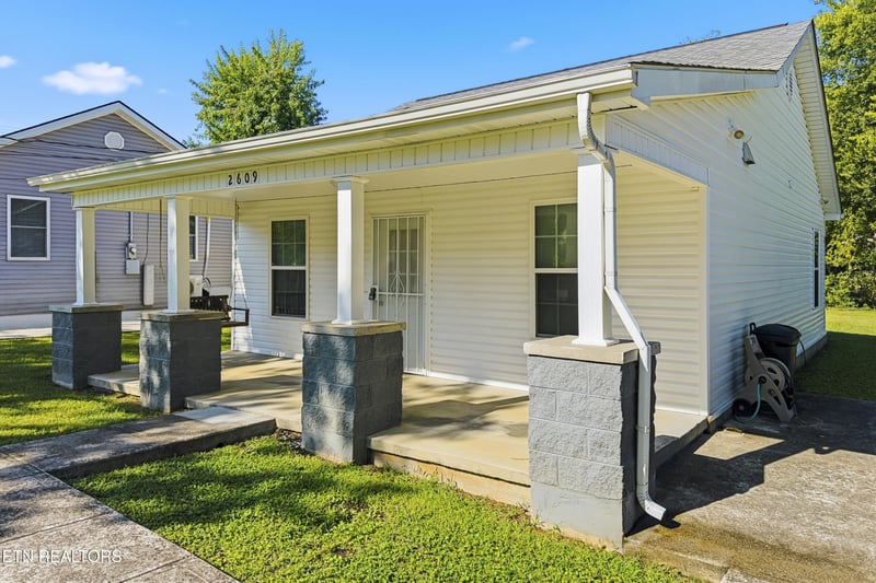 2609 Nw Chillicothe St, Knoxville, TN 37921