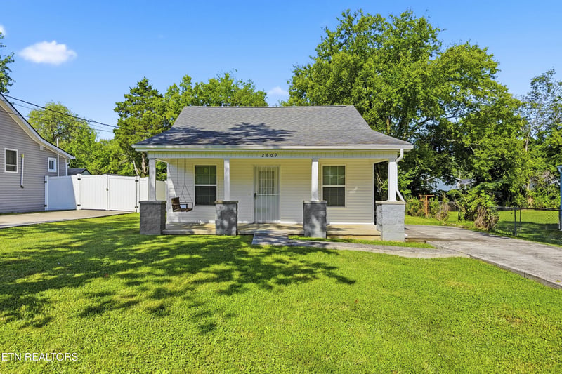 2609 Nw Chillicothe St, Knoxville, TN 37921