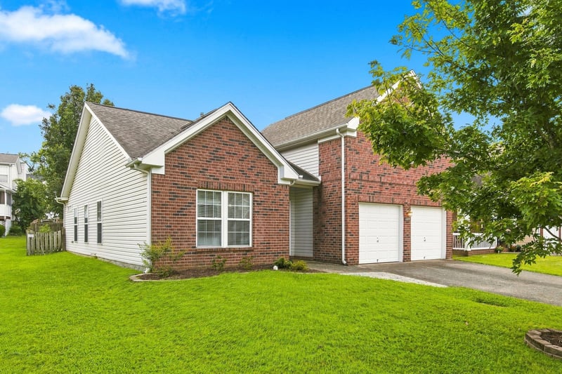 1277 Bending Creek Dr, Antioch, TN 37013