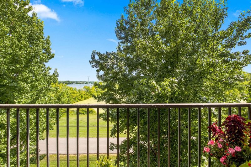 200 Sanders Ferry Rd #1303, Hendersonville, TN 37075