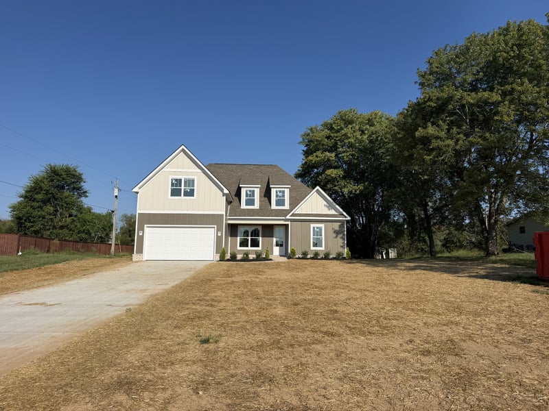 565 Hiwassee Rd, Lebanon, TN 37087