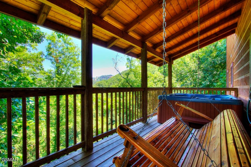 1742 Pulaski Ln, Sevierville, TN 37862
