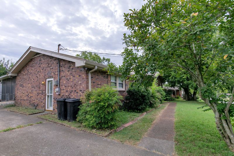 307 Donna Dr, Hendersonville, TN 37075