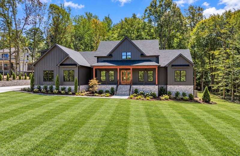 890 Steele Rd, Charlotte, TN 37036