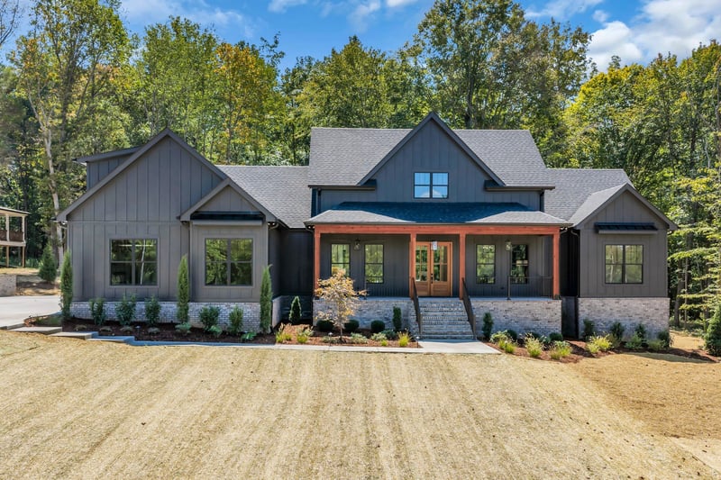 890 Steele Rd, Charlotte, TN 37036