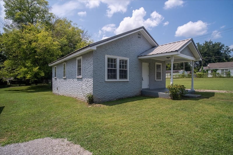 204 S Spurr St, Florence, AL 35630