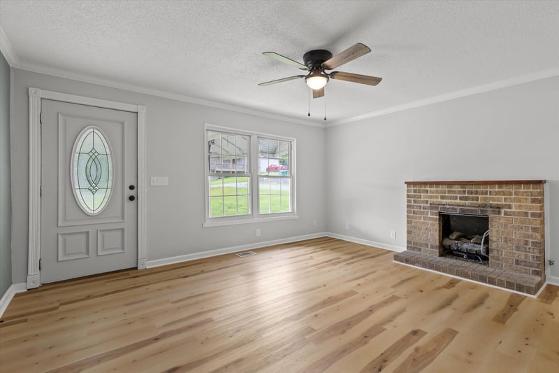 721 Claire St, Rossville, GA 30741