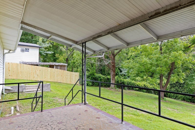 721 Claire St, Rossville, GA 30741