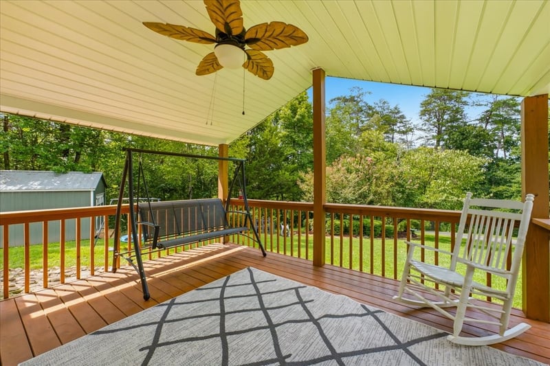 1814 Big Gully Rd, Maryville, TN 37801