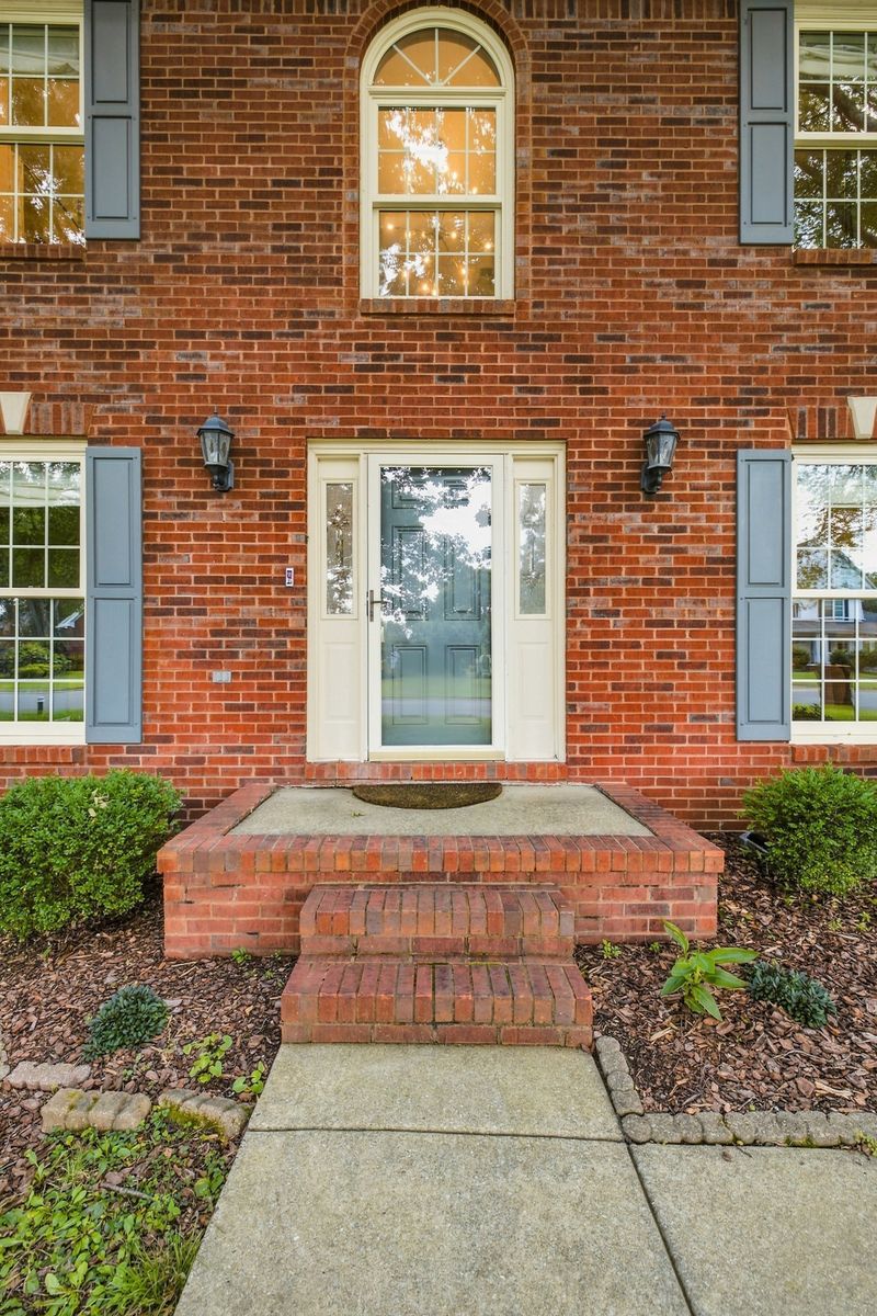 830 Banner Dr, Murfreesboro, TN 37129