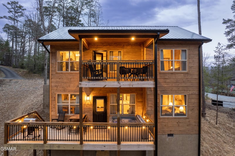 1523 Bluff Ridge Rd, Sevierville, TN 37876