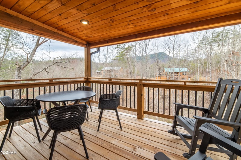 1523 Bluff Ridge Rd, Sevierville, TN 37876