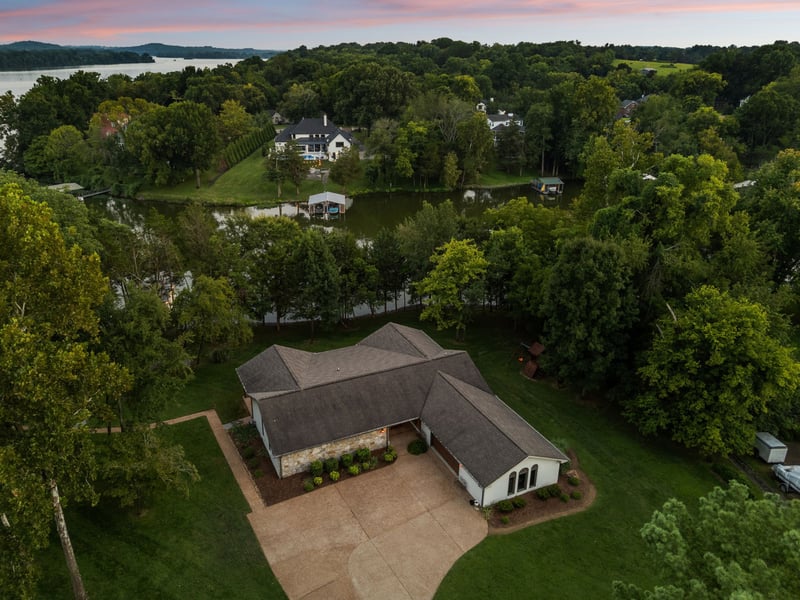 150 Grassland Dr, Gallatin, TN 37066