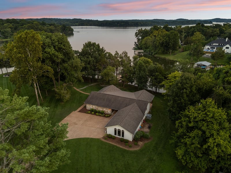 150 Grassland Dr, Gallatin, TN 37066