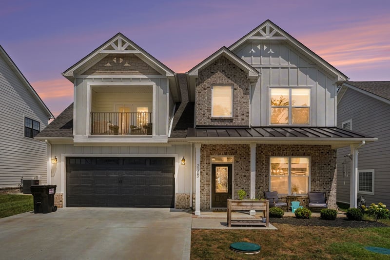 225 Daniel St, Pleasant View, TN 37146