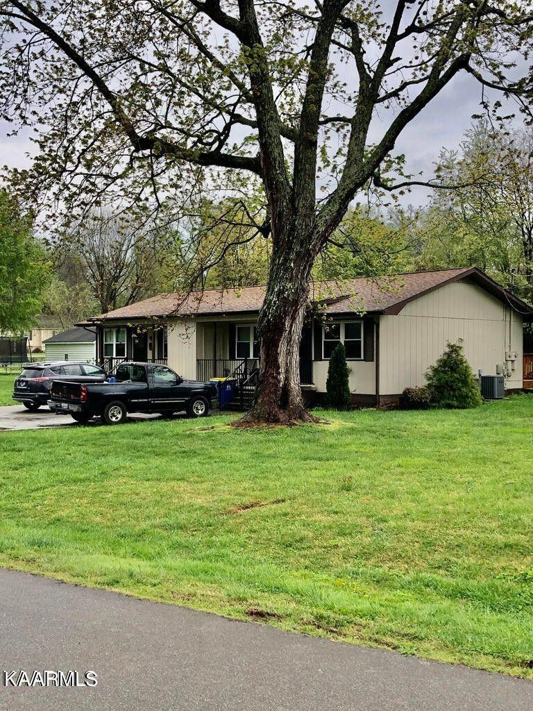 323325 Arrowhead Dr, Maryville, TN 37801