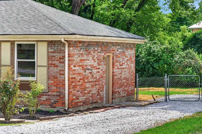 5035 Bonnameade Dr, Hermitage, TN 37076