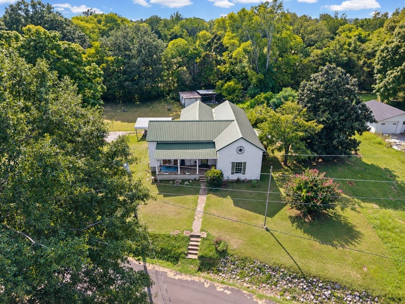 2540 Spring St, Pleasant View, TN 37146