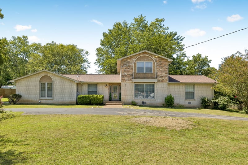 130 Glenn Hill Dr, Hendersonville, TN 37075