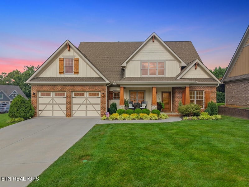 2381 Misty Mountain Cir, Knoxville, TN 37932
