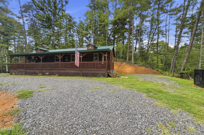 1768 Rich Mountain Way, Sevierville, TN 37876