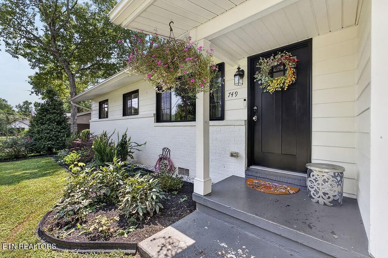 749 Cessna Rd, Knoxville, TN 37919