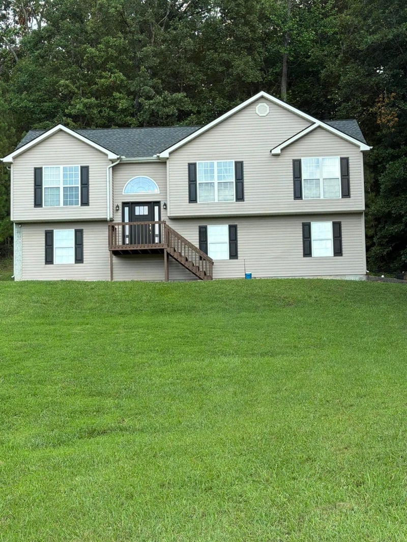 244 Windbrook Dr, Tunnel Hill, GA 30755