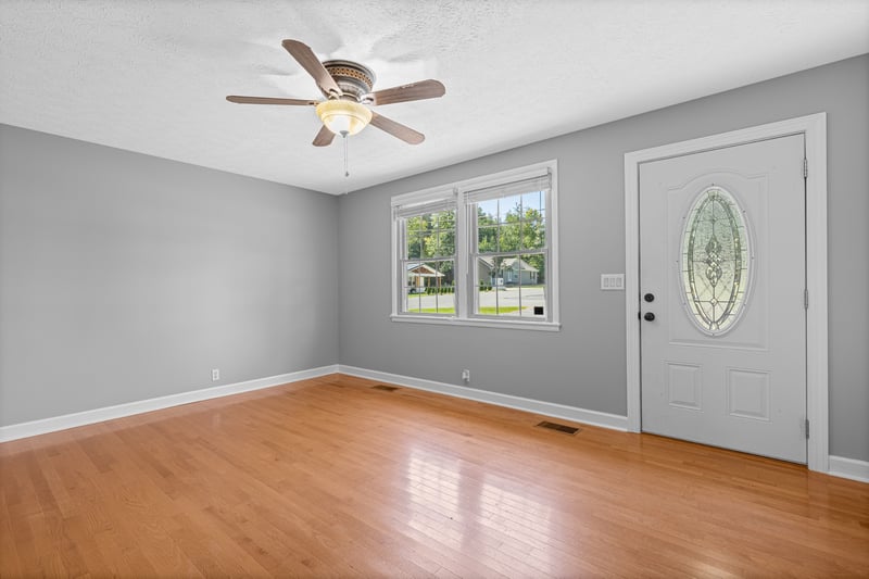 2011 Elm Hill Ct, Greenbrier, TN 37073