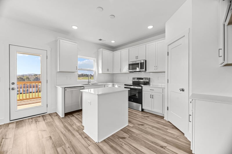 2231 Sharpstone Dr, Columbia, TN 38401